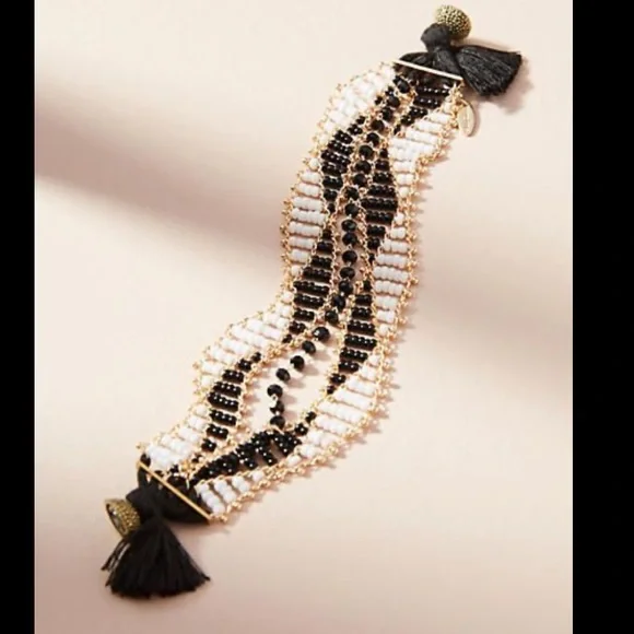 NWT ANTHROPOLOGIE Zig Zag Beaded Bracelet
Serefina - Picture 1 of 3